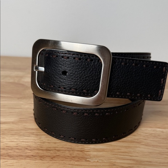 Cole Haan women’s Black Leather Belt with brown stitching - Picture 1 of 16